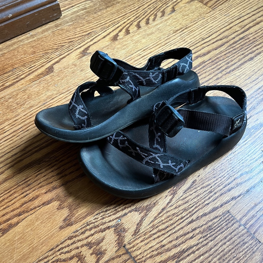 Men’s Chaco’s size 9